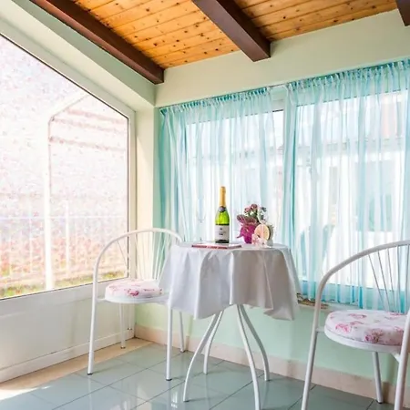 Lora - Two-bedroom With Terrace And Sea View شقة